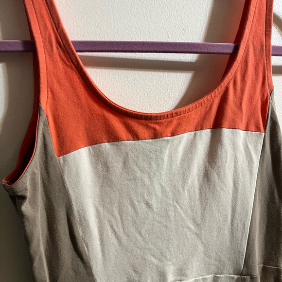 Express Dress Size Medium. - Picture 2 of 5